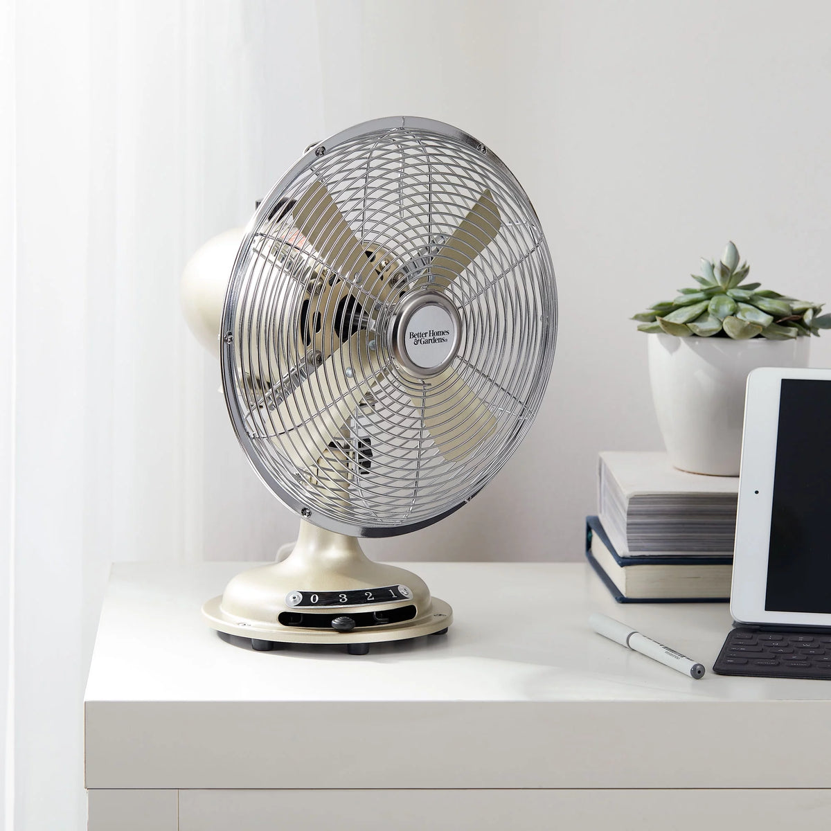 8 inch 3-Speed Metal Oscillating Table Fan W78744