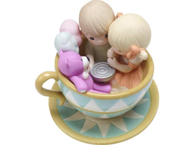 Bisque Porcelain Figurine H4441