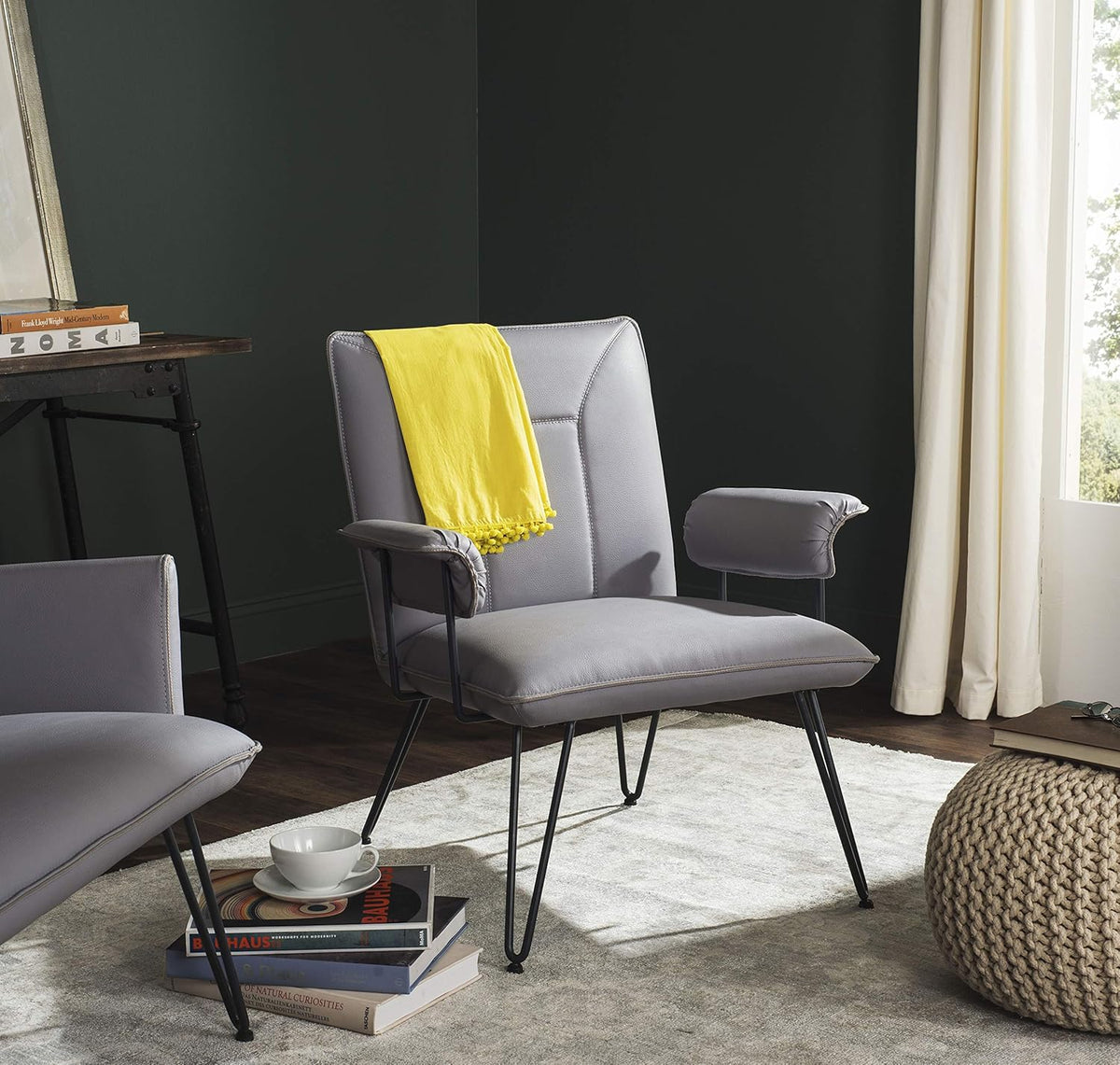 Camel Brown Arm Chair G2934