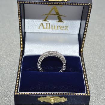 14K White Gold Carved Floral Wedding Band D403343