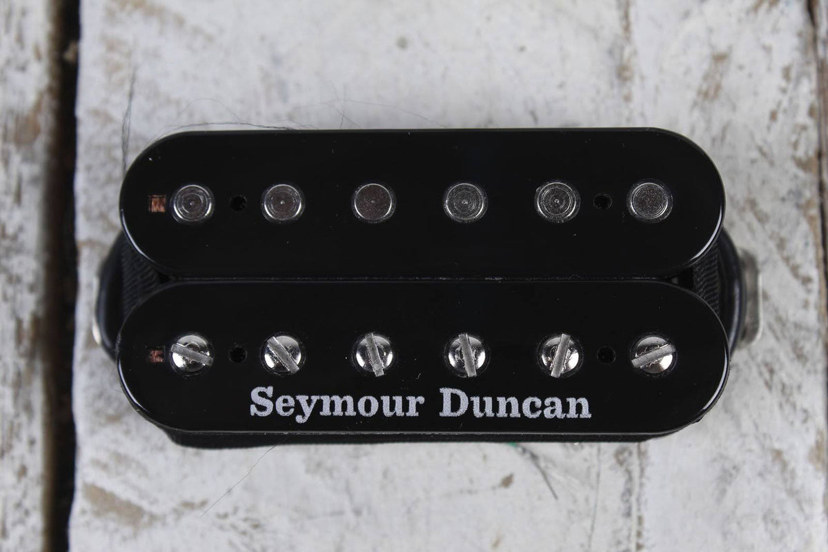 Black Trembucker Pickup W615