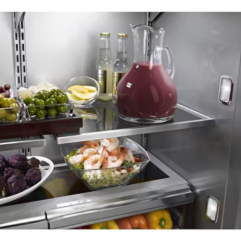 Built-In French Door Refrigerator with Platinum Interior U59279
