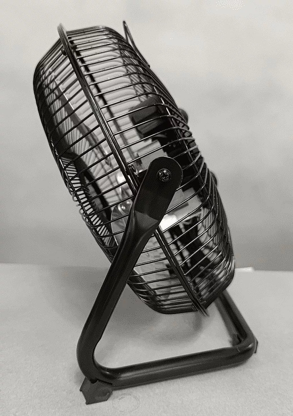 9 in 3 Speed Steel Floor Fan U5035