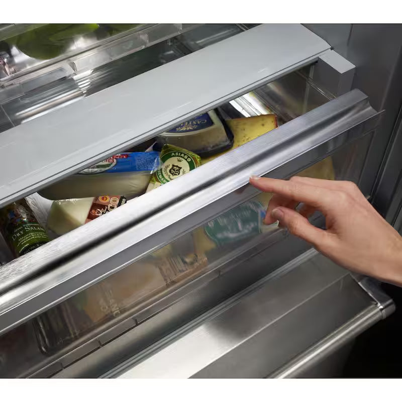 Built-In French Door Refrigerator with Platinum Interior U59279