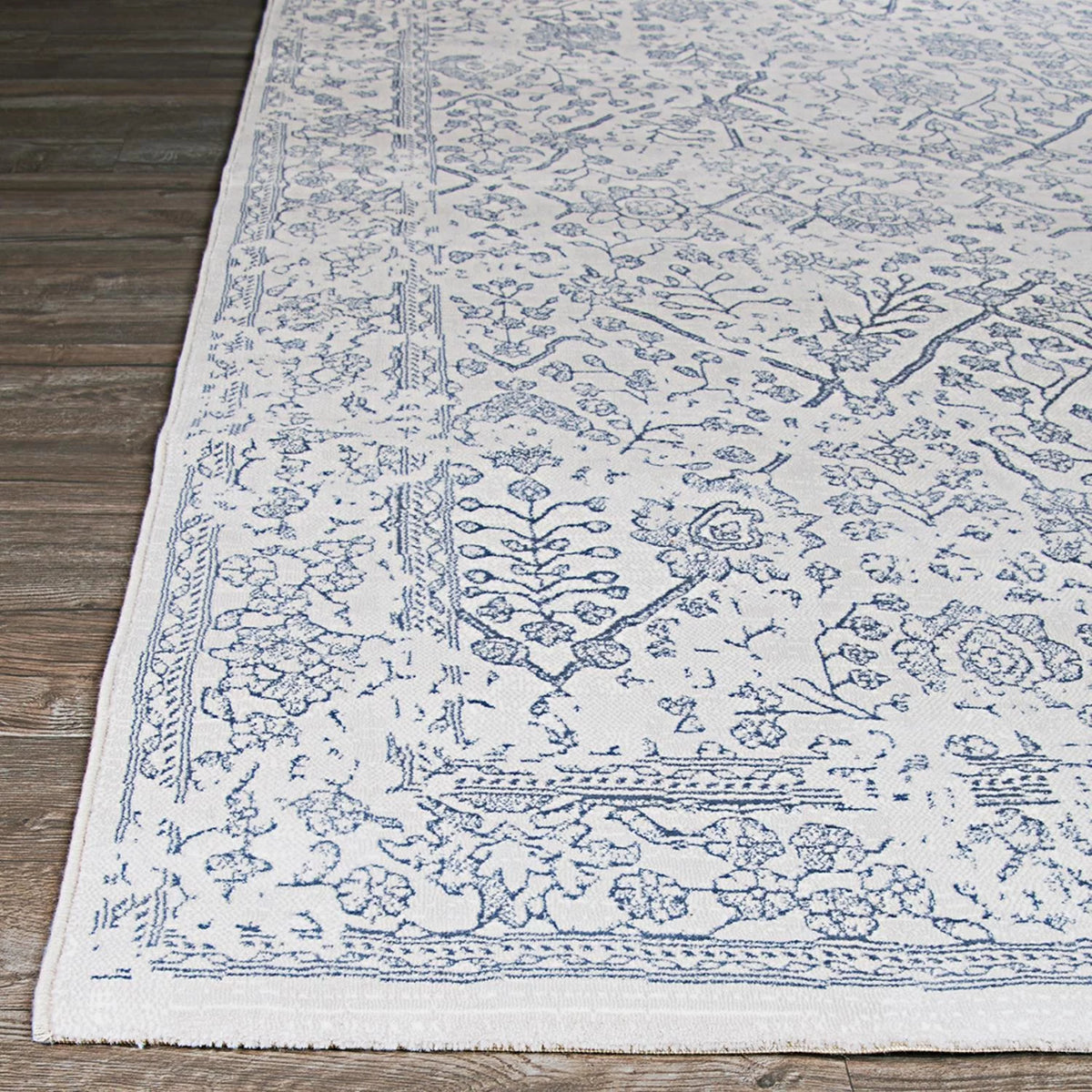 7'10"W x 10'9"L Power-Loomed Area Rug C71647